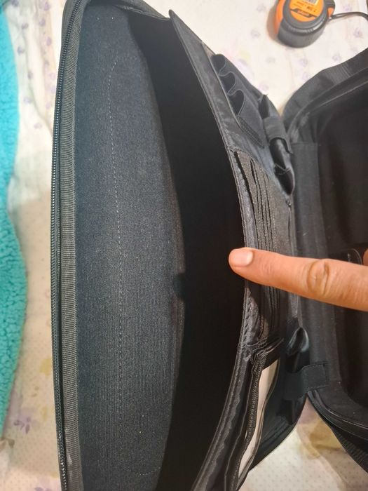 Бизнес чанта за лаптоп и документи.