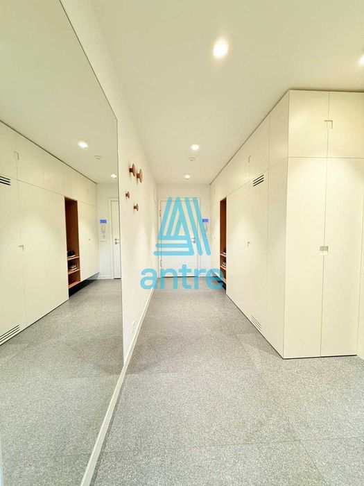 Продава се Тристаен апартамент в София, Изток - 87 кв.м за 3907 €/кв.м - Снимка #7