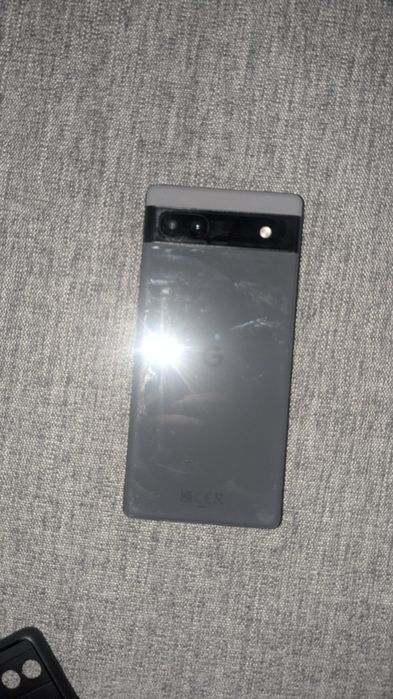 Pixel 6a в идеальном состоянии