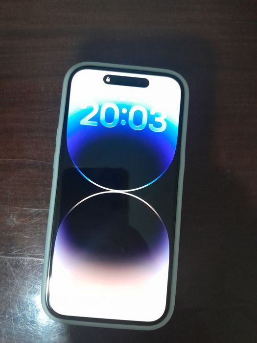 Продам новый айфон