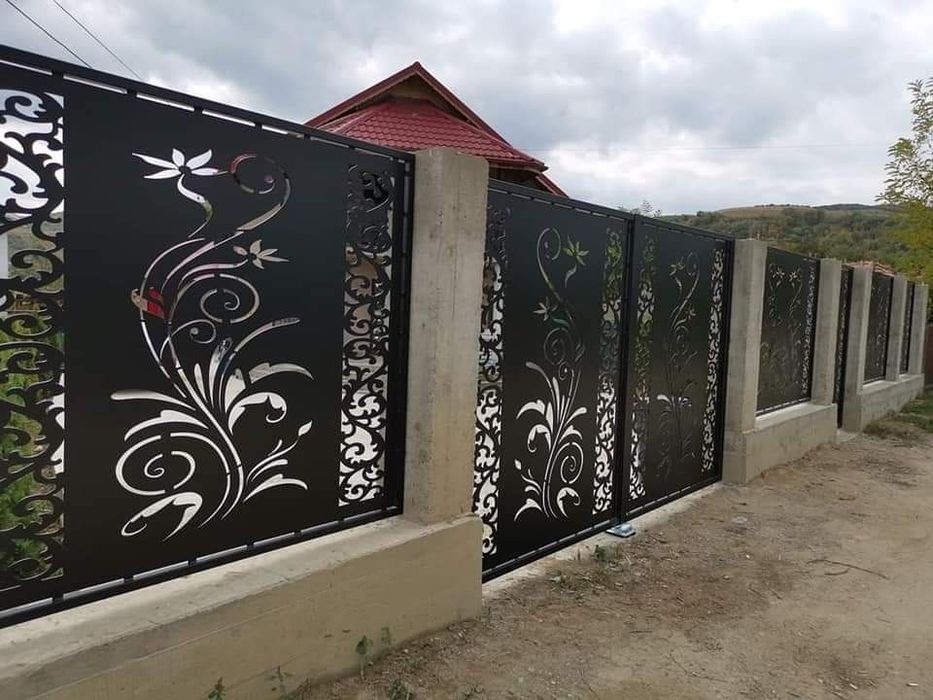 Porți și garduri din tablă decupată la comandă