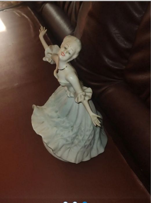 Balerina porțelan romanesc