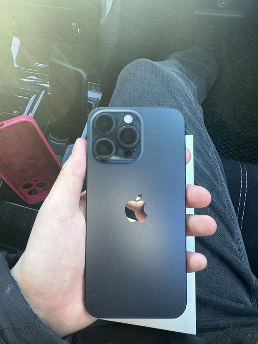 Продам IPhone 15 Pro Max 512 gb