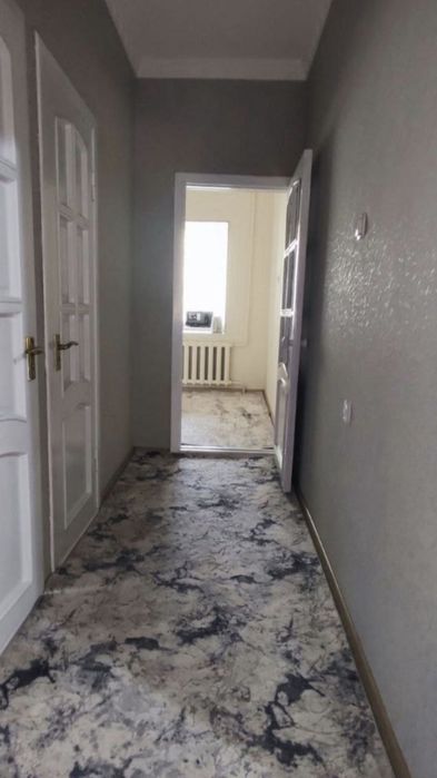 Продается 3/3/5 на м-ве Ахмад Югнаки (Ориентир 120 Школа)