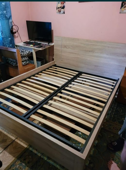 Продам кровать б/у