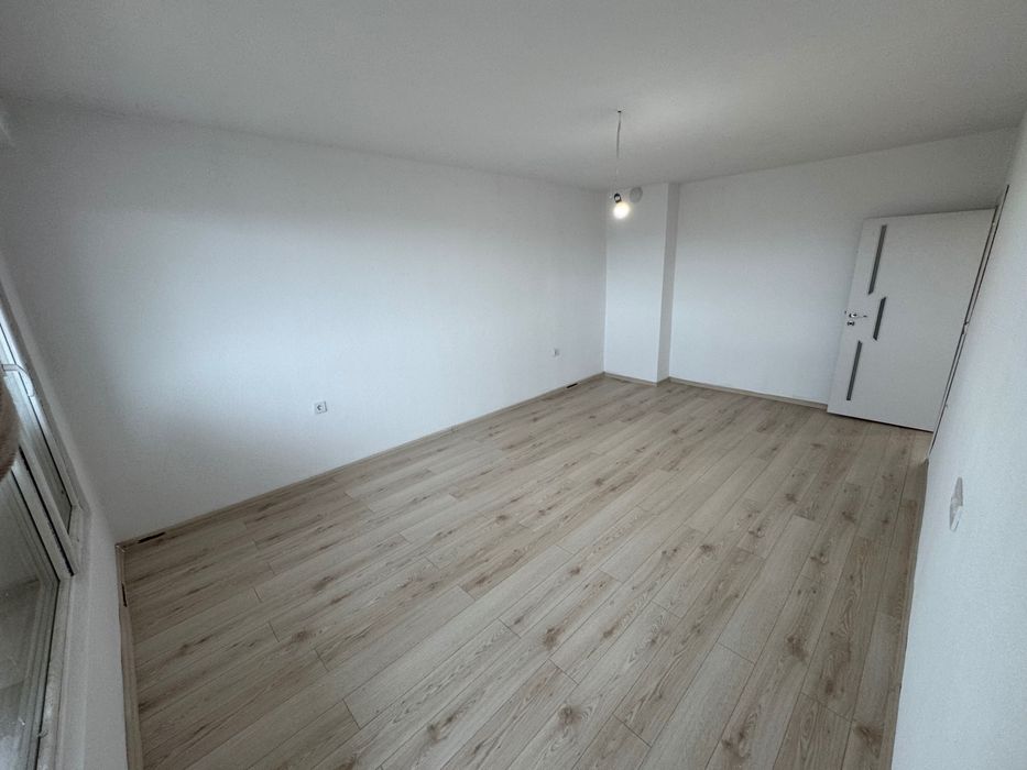 Продава се Двустаен апартамент в Разлог - 67 кв.м за 777 €/кв.м - Снимка #3