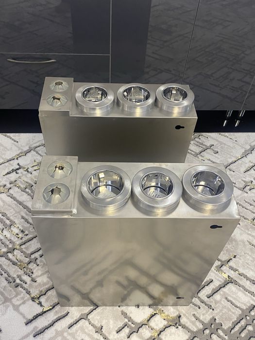 Диспенсер для стаканов