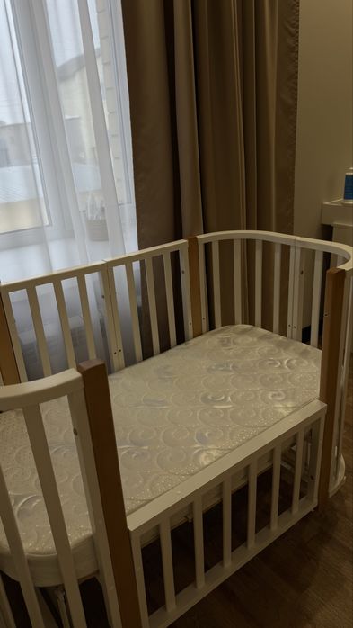 Продам кровать-трансформер для детей