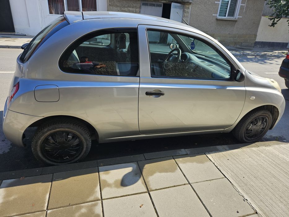 Продава се Nisan micra