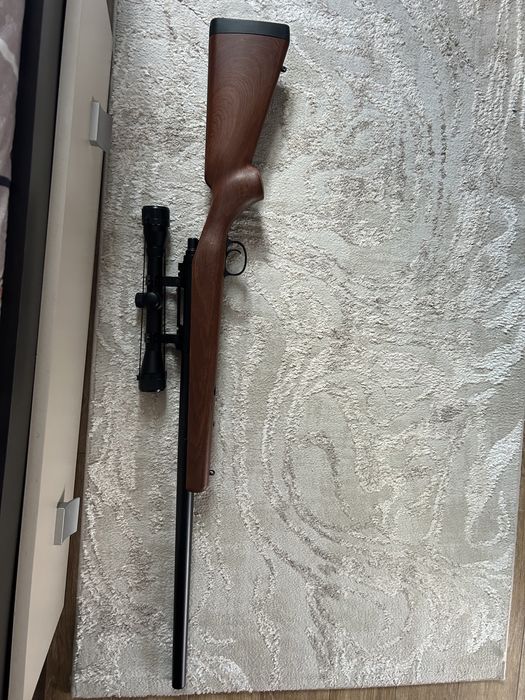 Sniper airsoft perfect pentru jocuri sau tir sportiv