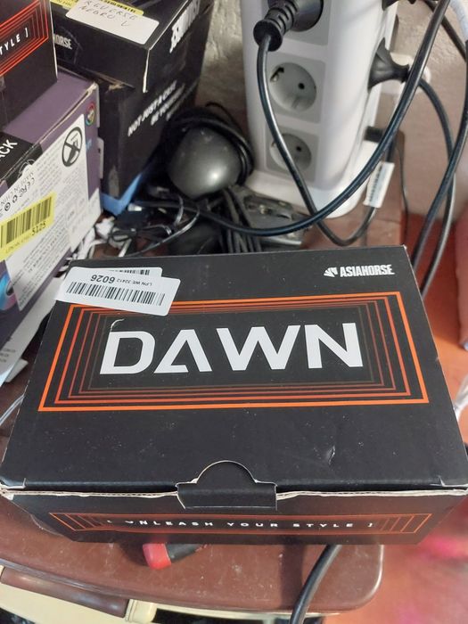 Set ventilatoare tip Lianli unifan Asiahorse Dawn albe,S,normale,noi.