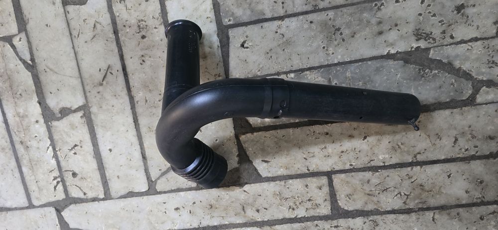 Продам воздуховод на Приору