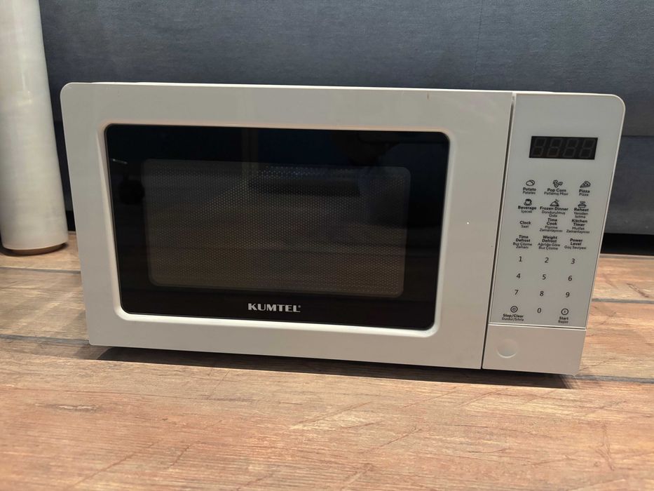 Микровълнова фурна KUMTEL | С дисплей