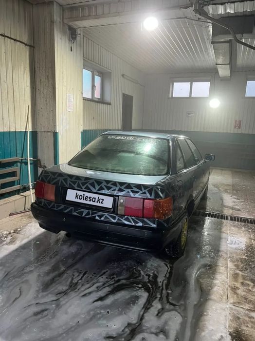 Продам машину ауди 80