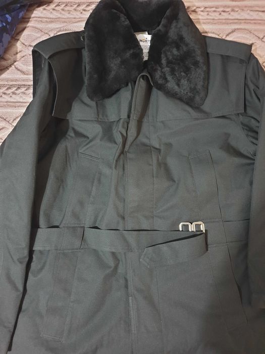 Scurtă cu mesadă și guler blana marimea 52/0