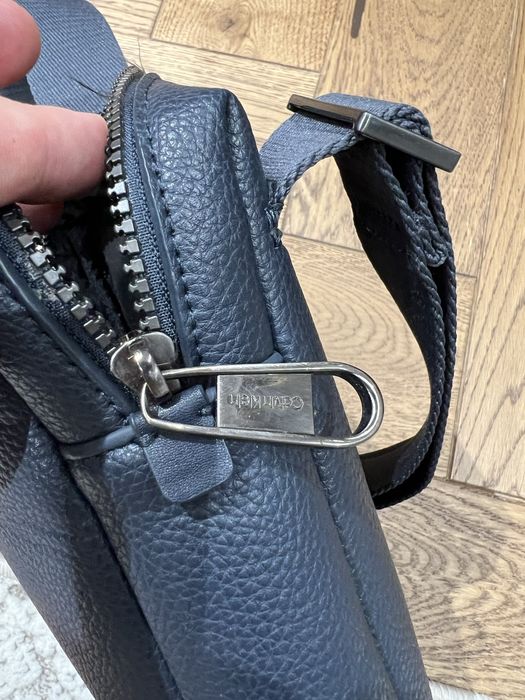 Calvin Klein сумка через плечо