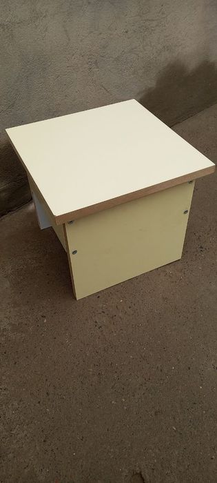 O'tirish uchun stulchik