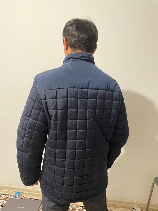 Продам куртку деми сезон