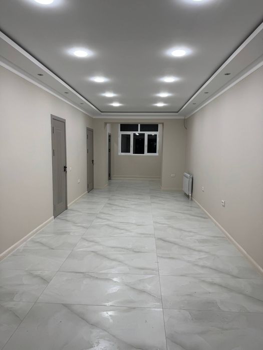 Под офис магазин на Буюк Ипак Йули (Максима Горького)