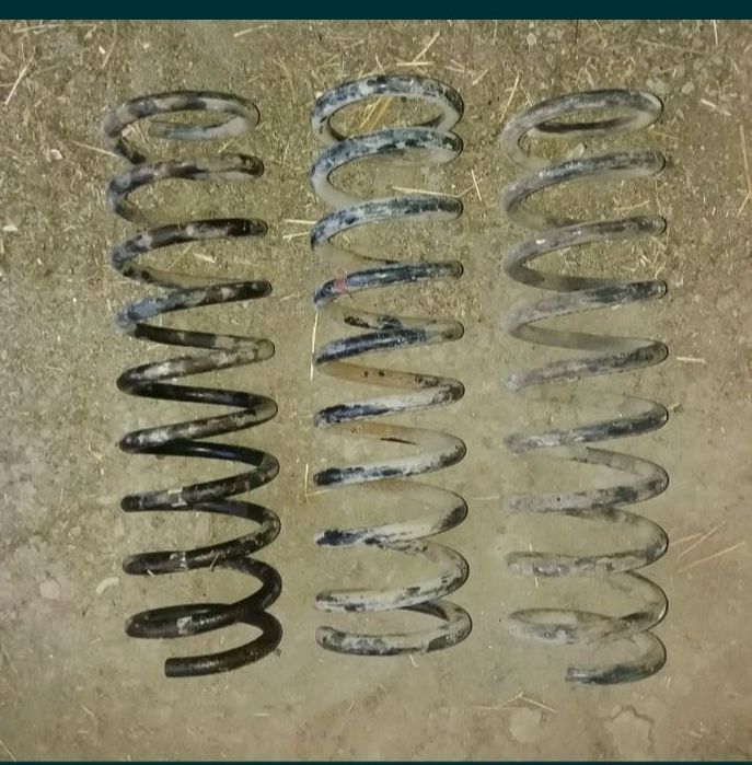 Продам.  пружины