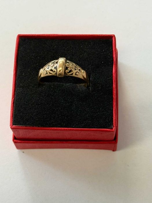 *** Много красив *** Златен пръстен 14к 3.75 гр