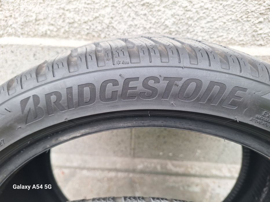 2бр 275/35/19 Bridgestone