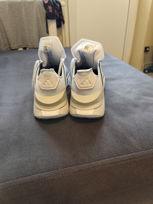 Adidași Boost Avryn ADIDAS SPORTSWEAR - gri