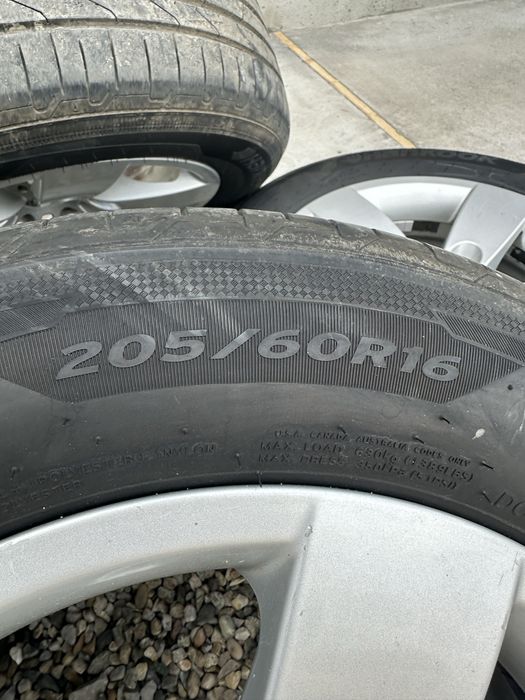Jante bmw 5x120 r16 205/60r16 Hanook noi