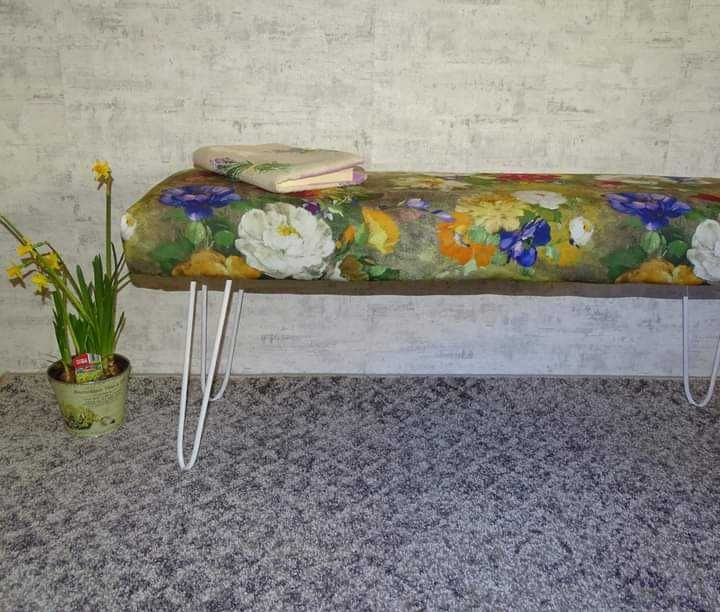 Пейка с метални крака тип "фиба"