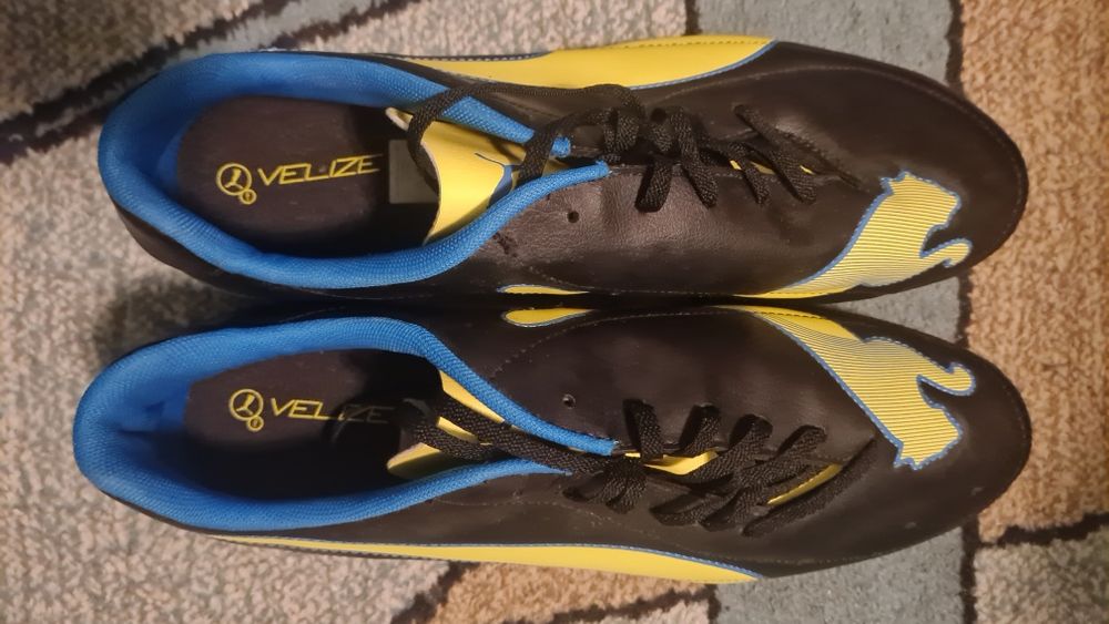 Ghete de fotbal Puma noi 46