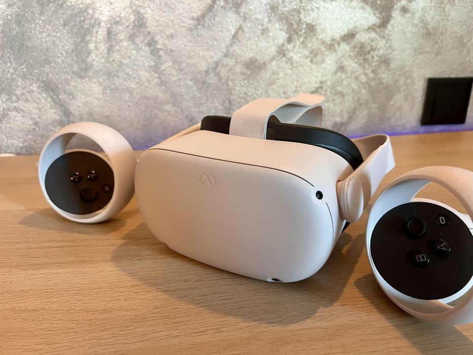 Ochelari VR Meta Oculus Quest 2 - Ca Noi!