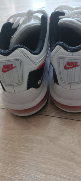 Маратонки Nike ltd 3