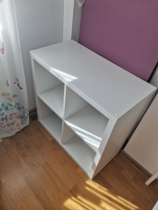 Etajeta cărți IKEA