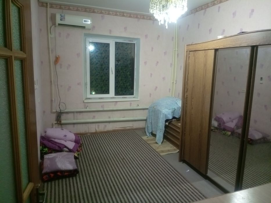 Srochni 3 xonali uy sotiladi