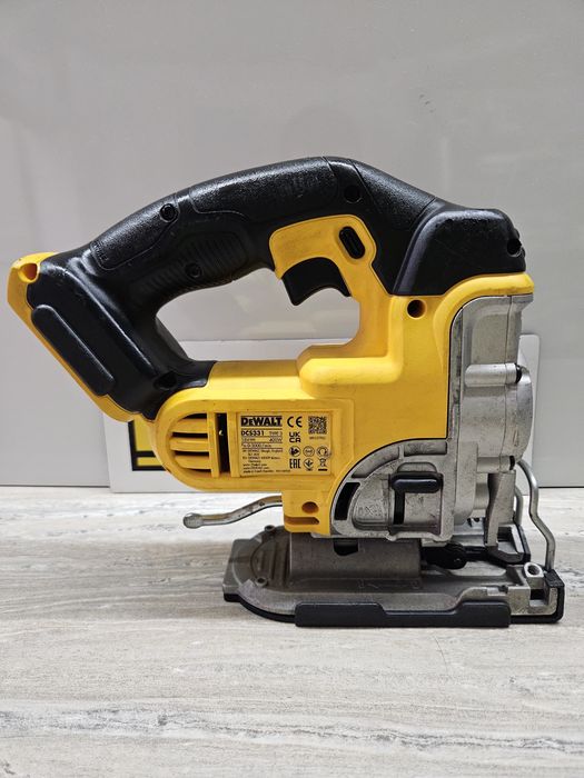 Dewalt Зеге DCS331 18V.