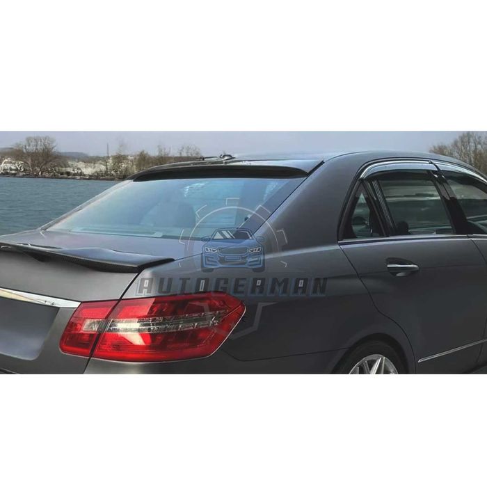 Спойлер W212 Roof лип за покрива е-класа Mercedes В212 lip e class
