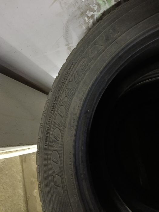 Шины летние 215/55R17
