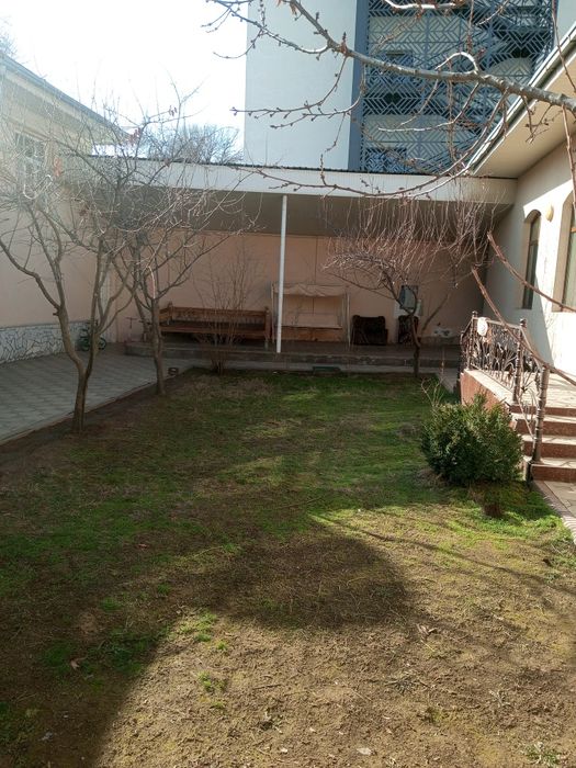 Uy sotiladi yòlli yuzida