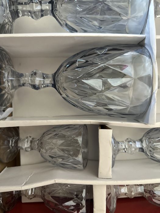 Продам набор бокалов со рюмками