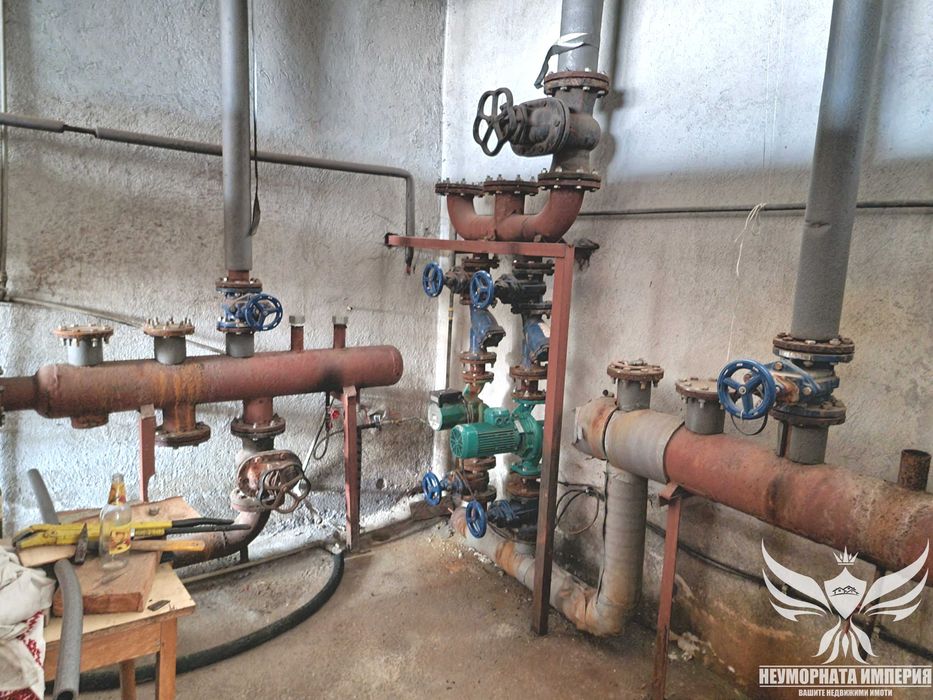 Продавам дърводелски цех 13500кв. в с.Хвойна, обл. Смолян