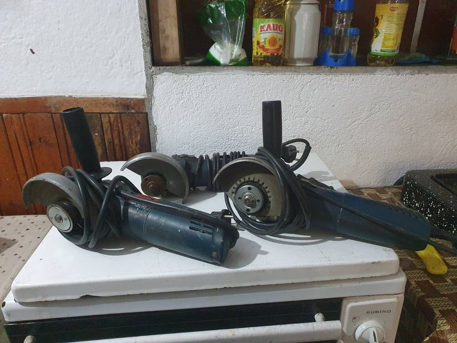 Продавам три шлайфа Бош