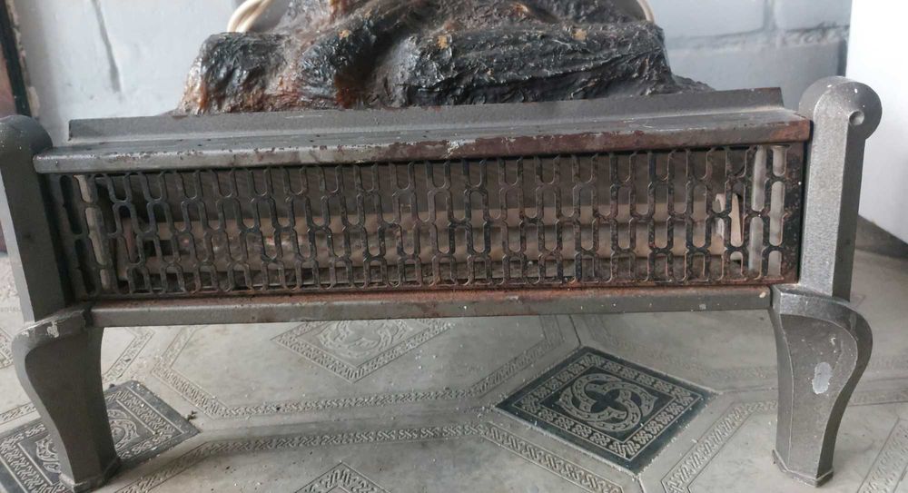 Обогреватель( электрический камин)