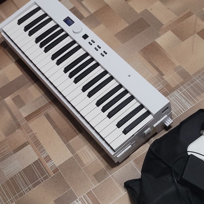 Цифровое пианино