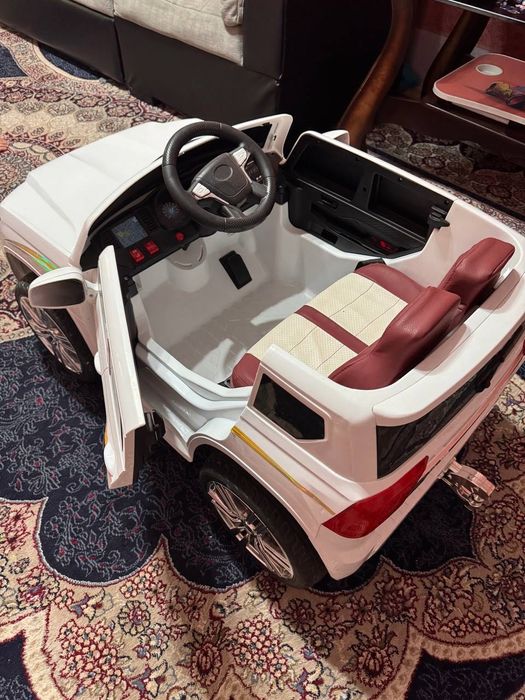 Детская машина электрическая