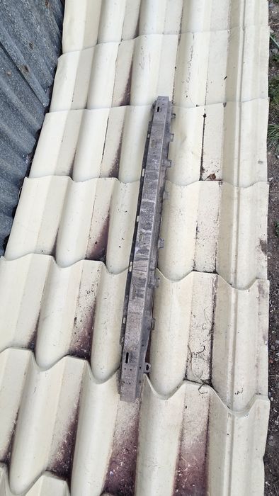 Усилитель бампера на Ауди А4