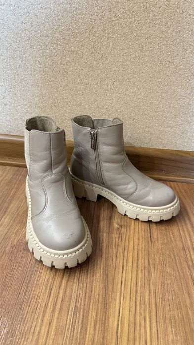 Ботинки кожаные 32 размер