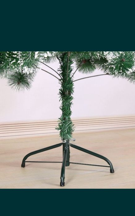 Продам Ёлку 150см.С игрушками.