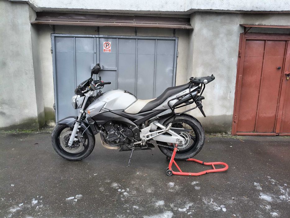 Suzuki GSR 600 Impecabil, Top case, Side case