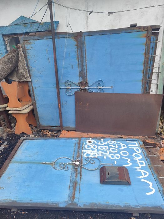 Продам ворота цена 40000