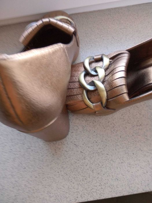 Pantofi cu toc gros, culoare auriu